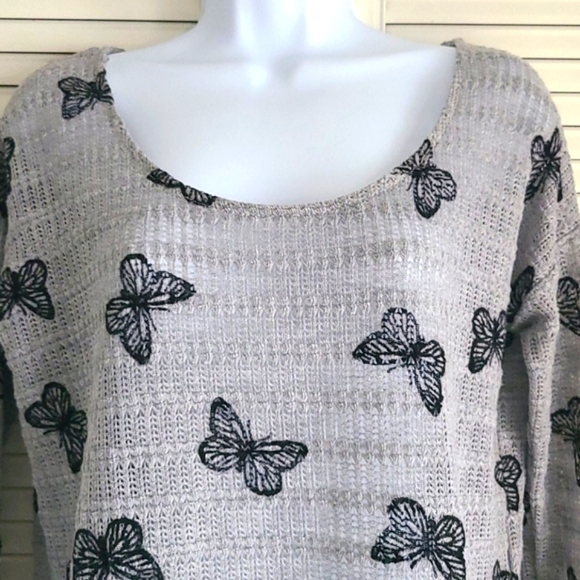 Aèropostale Butterfly Sweater - Picture 5 of 12